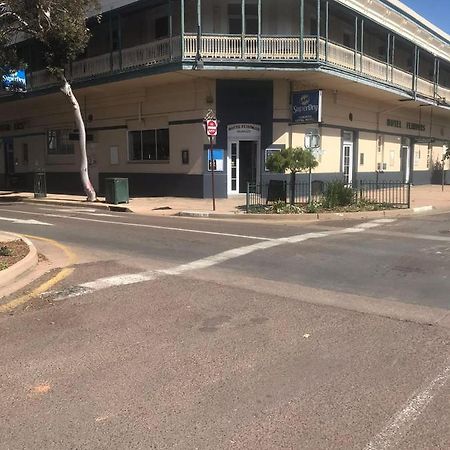 The Flinders Hotel Motel Порт-Огаста Экстерьер фото